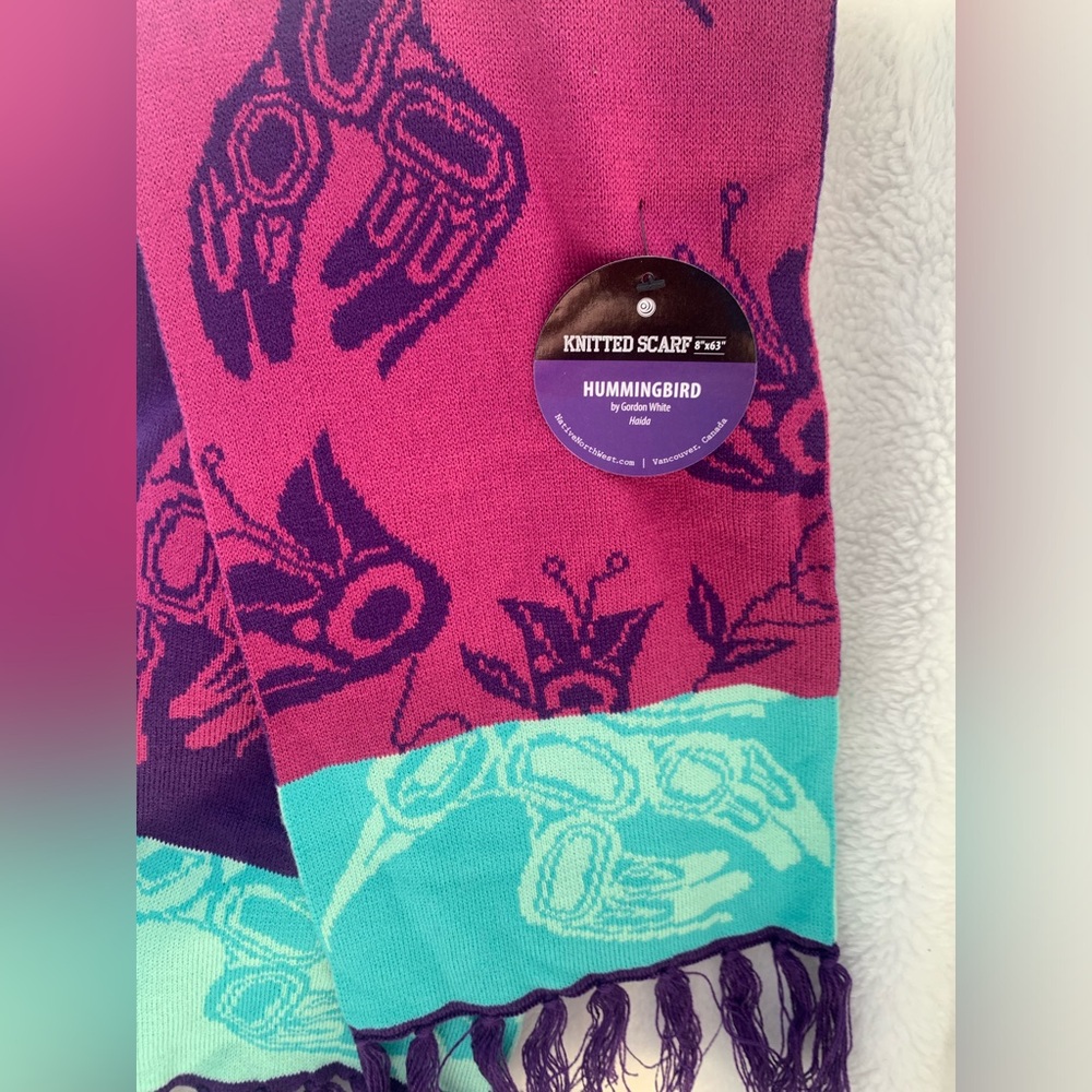 NWT 🏷️ REVERSIBLE Hummingbird Knitted Scarf - Gordon White Artist